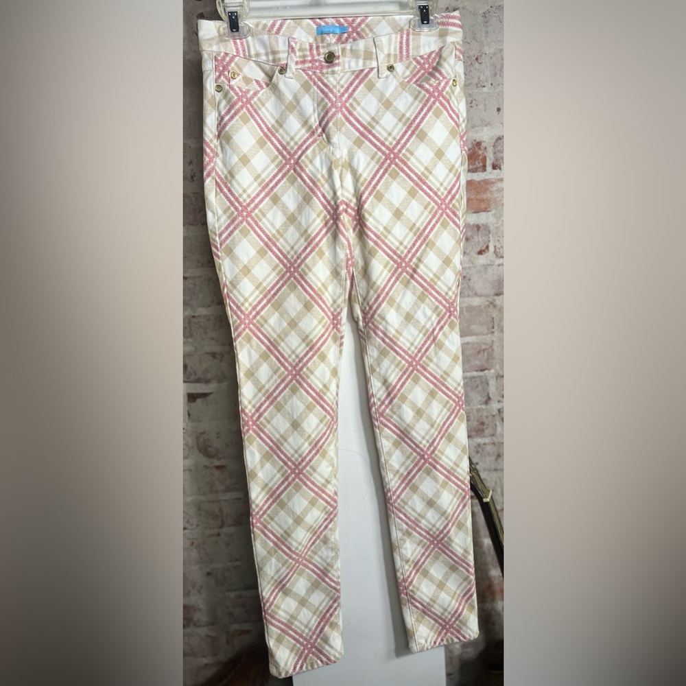 Classy cream based plaid J McLaughlin, skinny jeans.